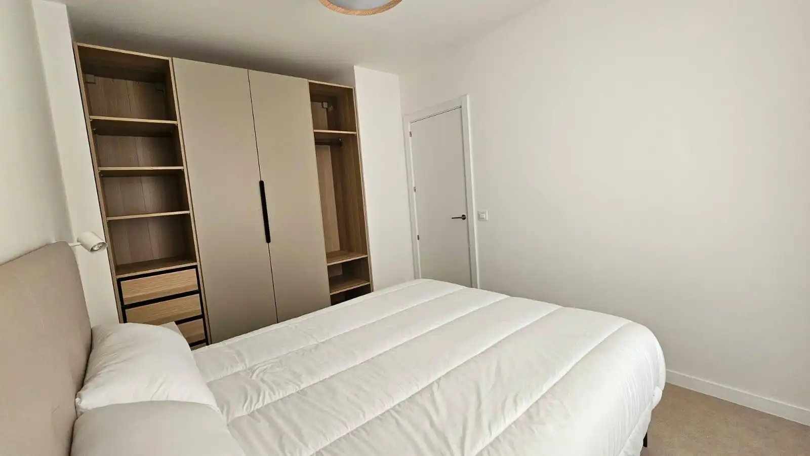 Bedroom of Houses for sale in Alaquàs  with Air Conditioner, Terrace and Furnished