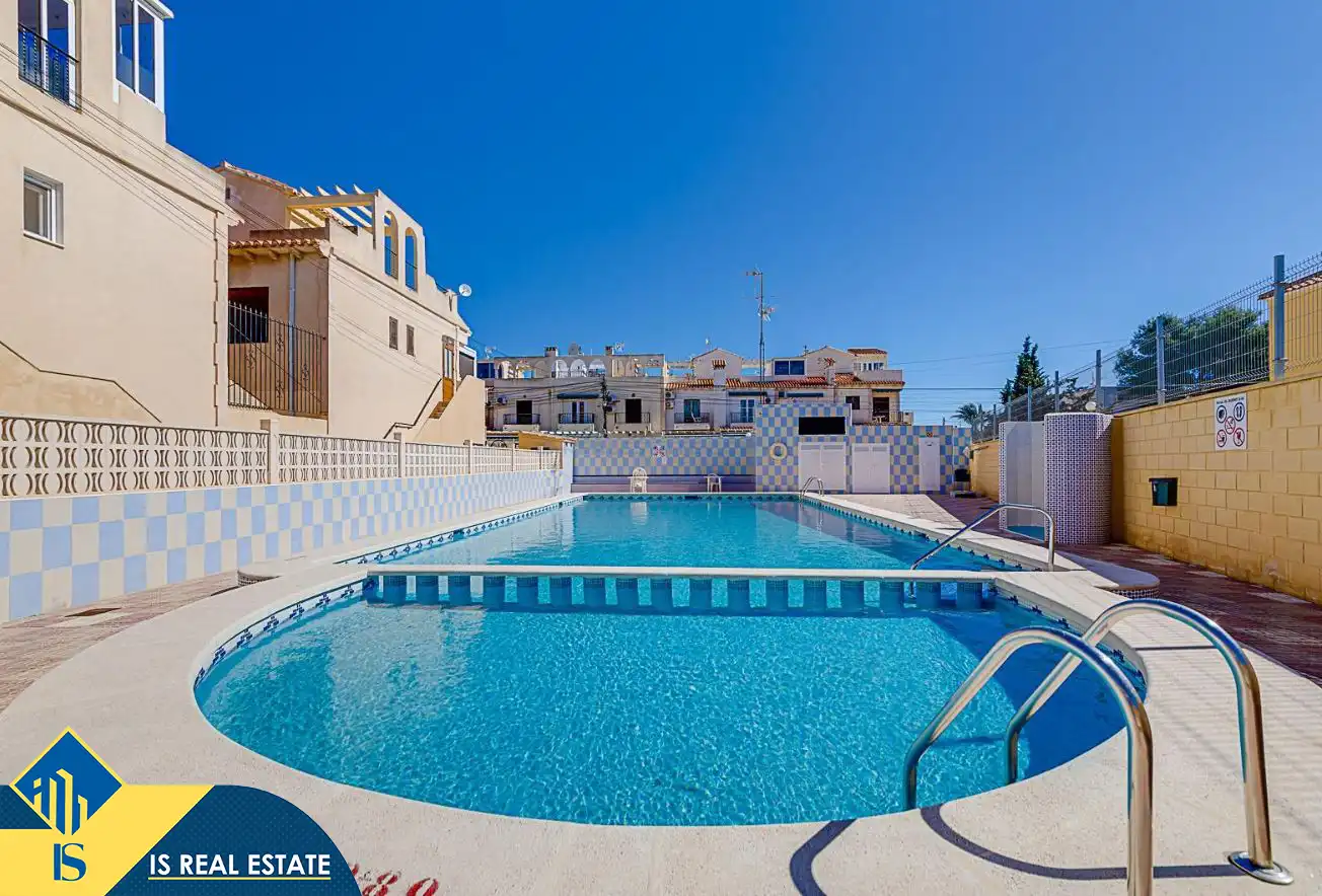 Bungalow amb piscina en venda a Zona Carrefour - Urbanizaciones, imagen 7