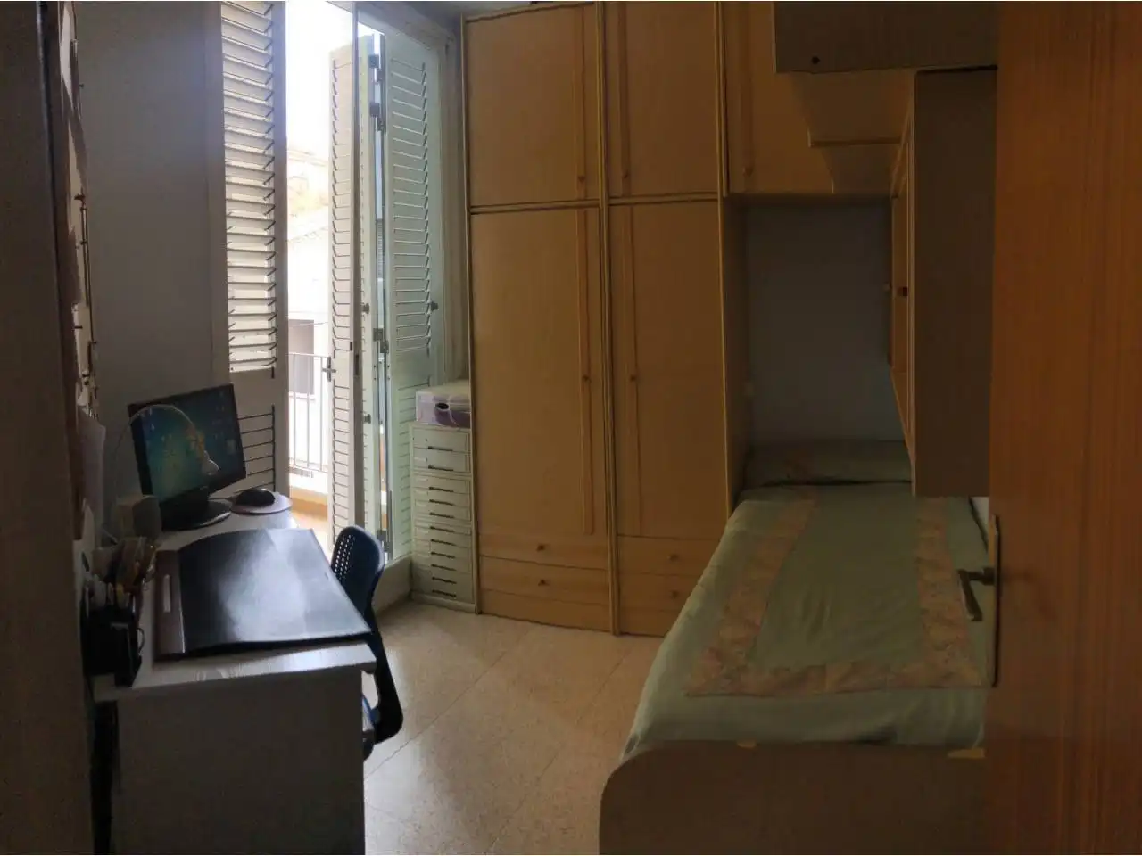 Schlafzimmer von Einfamilien-Reihenhaus zum Verkauf in Terrassa mit Heizung, Terrasse und Schwimmbad