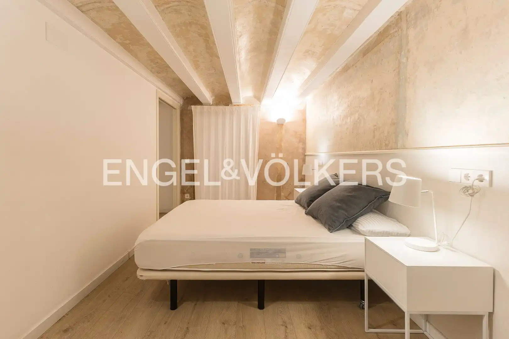 Habitación de Piso en venta en Barcelona con Aire acondicionado, Calefacción y Terraza