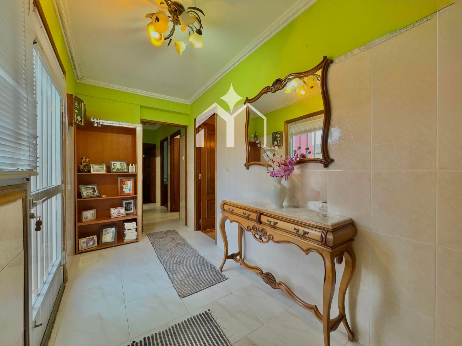 Casa o xalet en venda en Cangas  amb Calefacció, Parquet i Terrassa