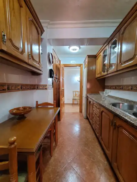 Cuina de Pis en venda en Málaga amb Terrassa, Forn i Rentadora