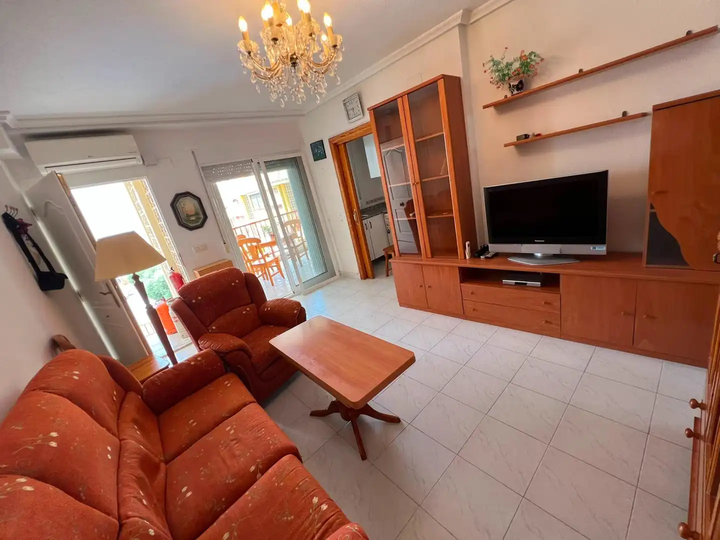 Wohnzimmer von Wohnungen zur Miete in Torrevieja mit Terrasse