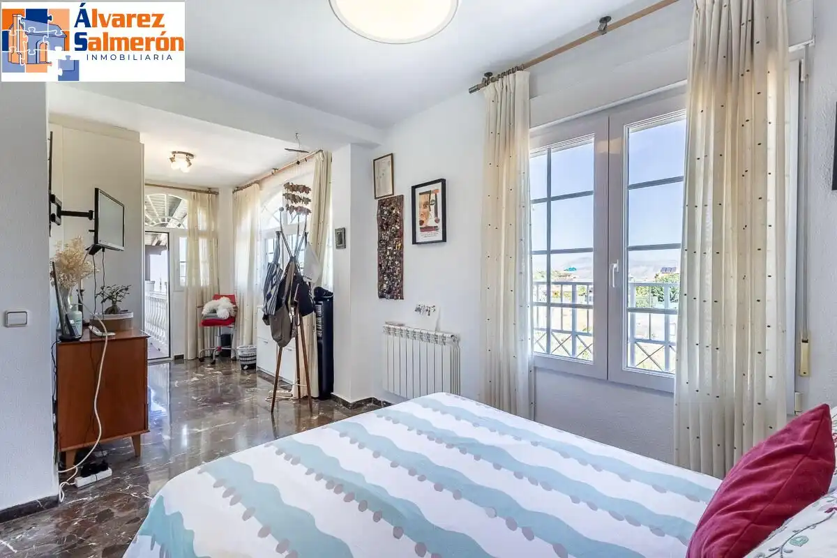 Bedroom of Houses for sale in Altos de la Zubia