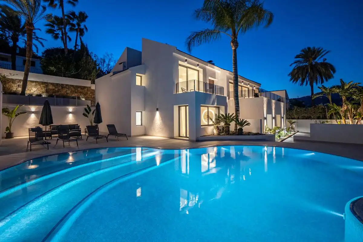 Villa mit Terrasse zum Verkauf in Nueva Andalucía, imagen 4