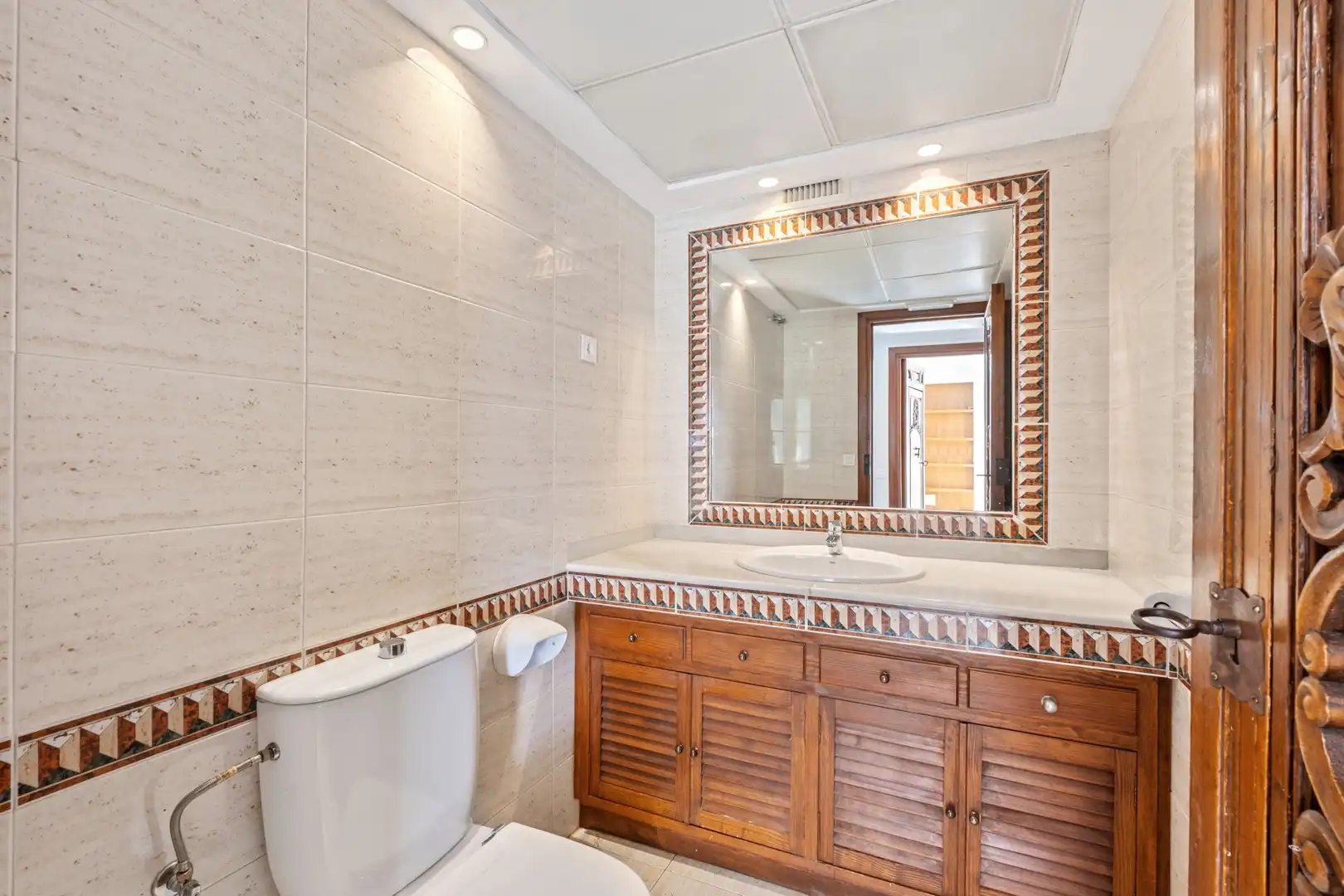 Bathroom of Detached homes for sale in Málaga  with Air Conditioner, Terrace and Swimming Pool