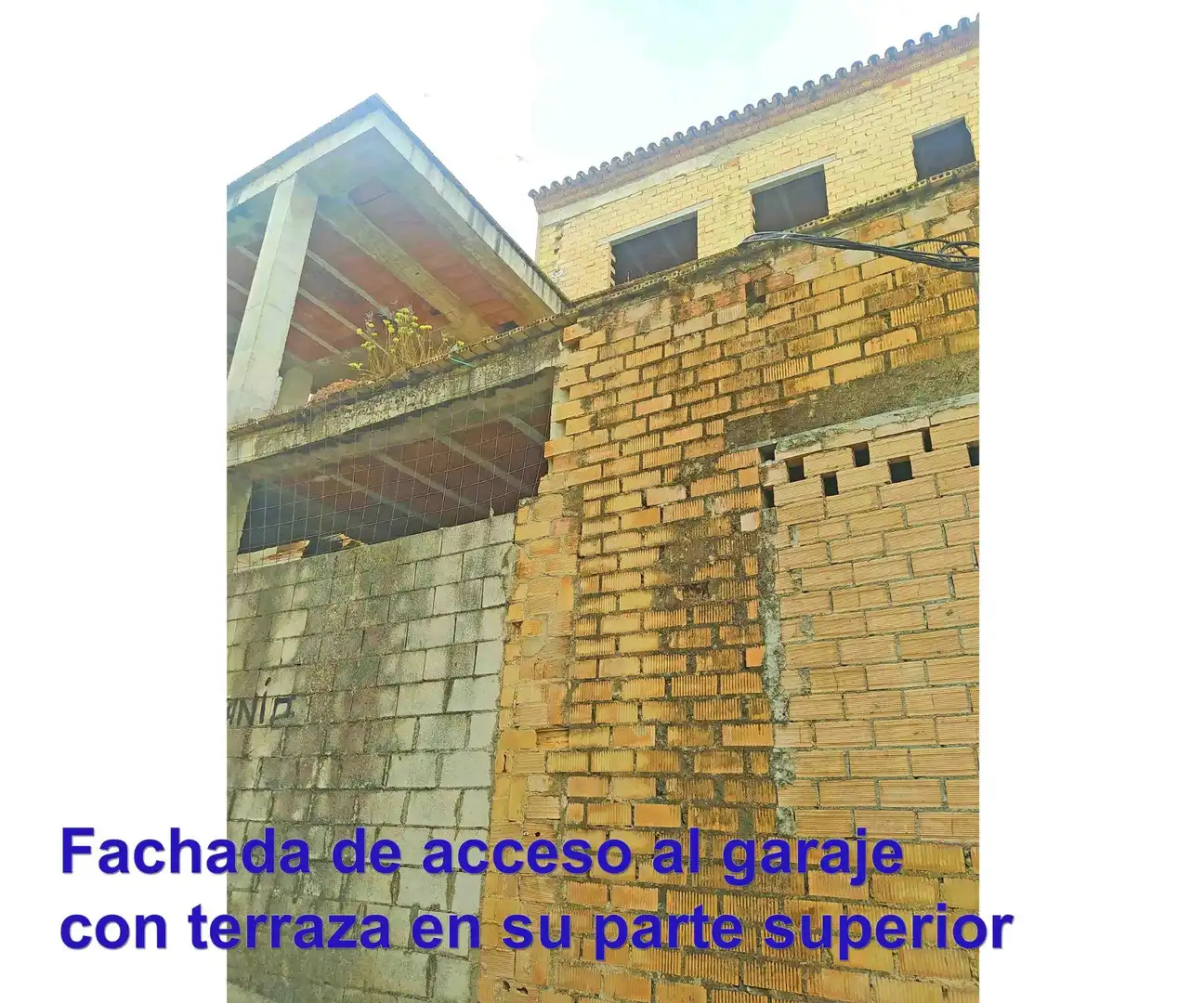 Vista exterior de Casa o xalet en venda en Montellano amb Terrassa, Traster i Balcó