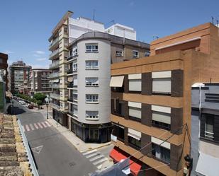 Außenansicht von Dachboden zum verkauf in Carcaixent mit Terrasse und Balkon