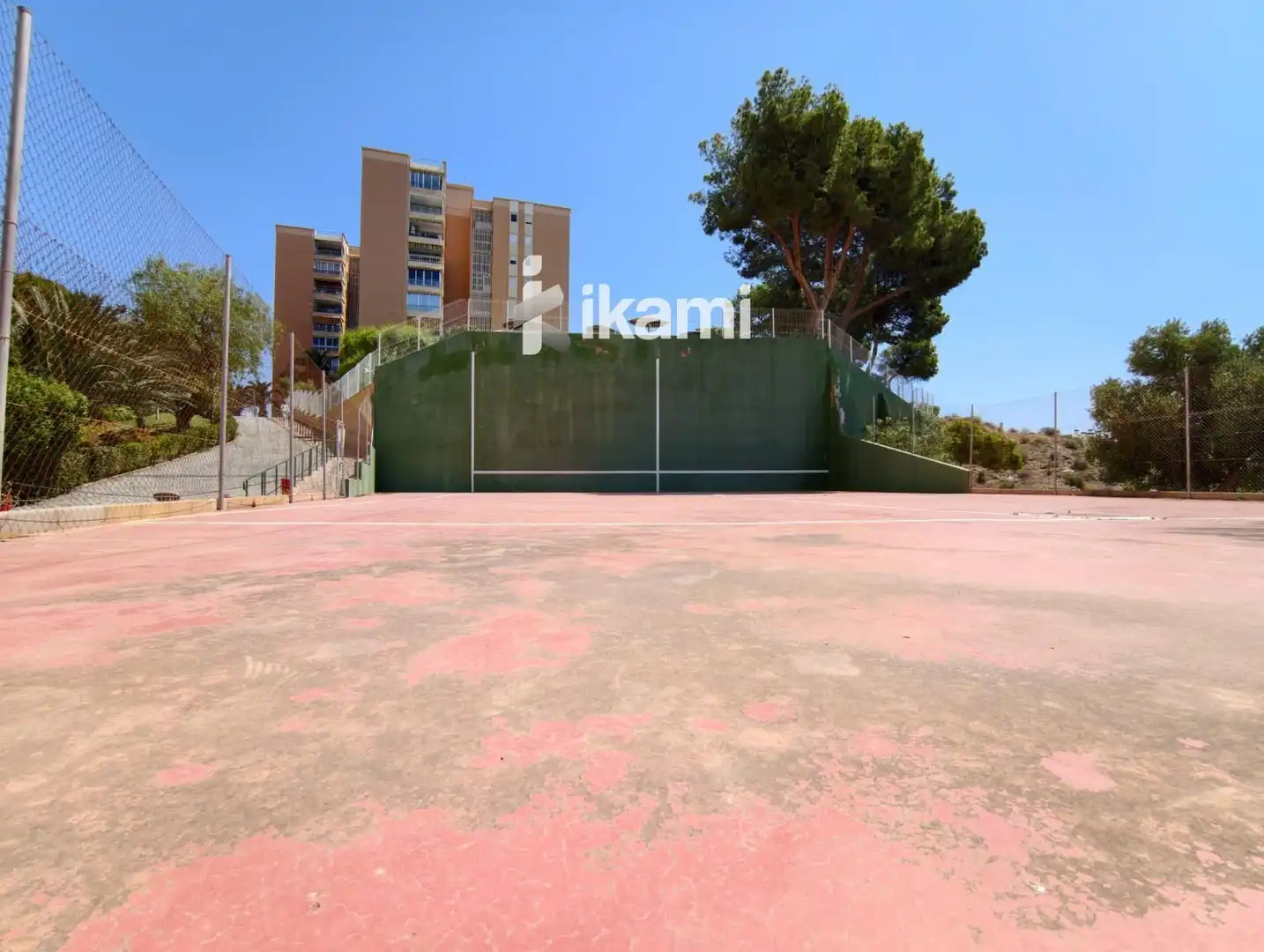 Parkplatz von Wohnung zum Verkauf in Villajoyosa / La Vila Joiosa mit Terrasse, Schwimmbad und Gemeinschaftspool