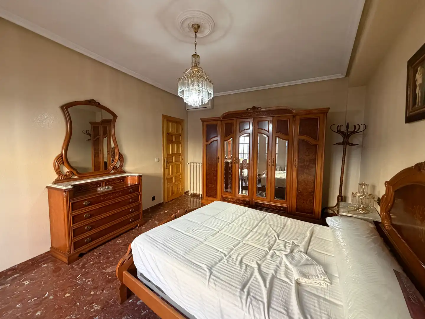 Bedroom of Houses for sale in Úbeda  with Air Conditioner, Heating and Storage room