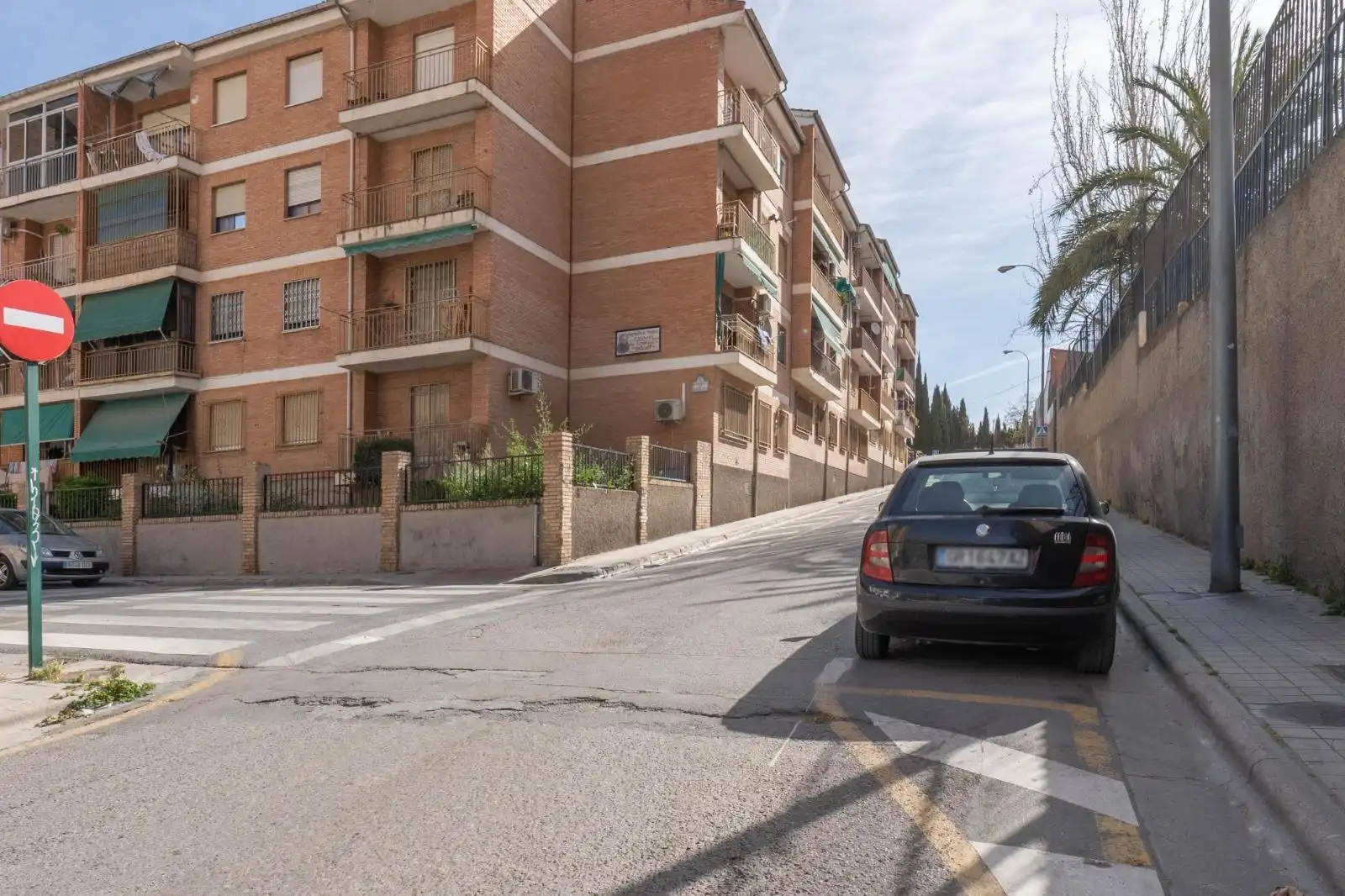 Exterior view of Flat for sale in Granada  with Air Conditioner, Heating and Terrace