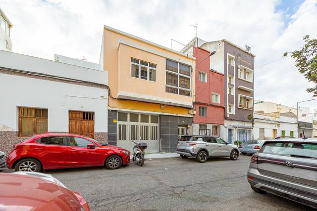 Casa adosada en Venta en Calle Reina Teguise, 24 en Isleta