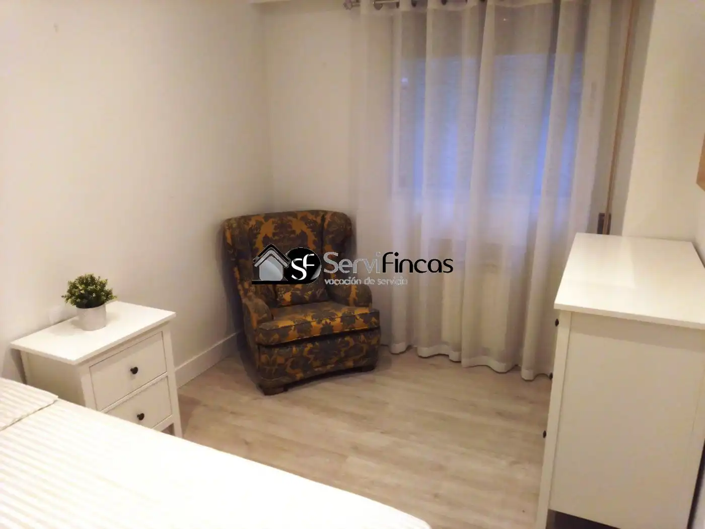 Bedroom of Flat for rent in Madrid  with Air Conditioner, Terrace and Furnished