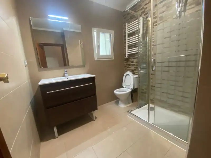 Baño de Piso en venta en Madrid con Aire acondicionado y Calefacción