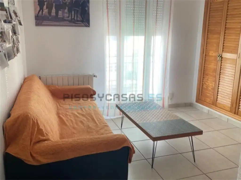 Sala de estar de Casa adosada en venta en Yátova con Aire acondicionado, Terraza y Balcón