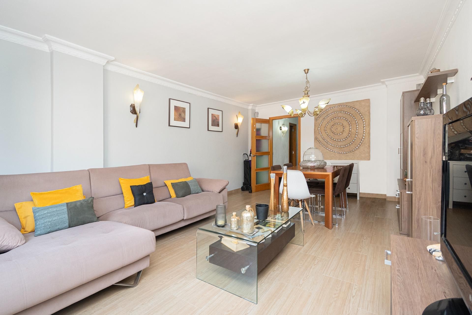 Sala d'estar de Pis en venda en  Palma de Mallorca amb Aire condicionat i Balcó