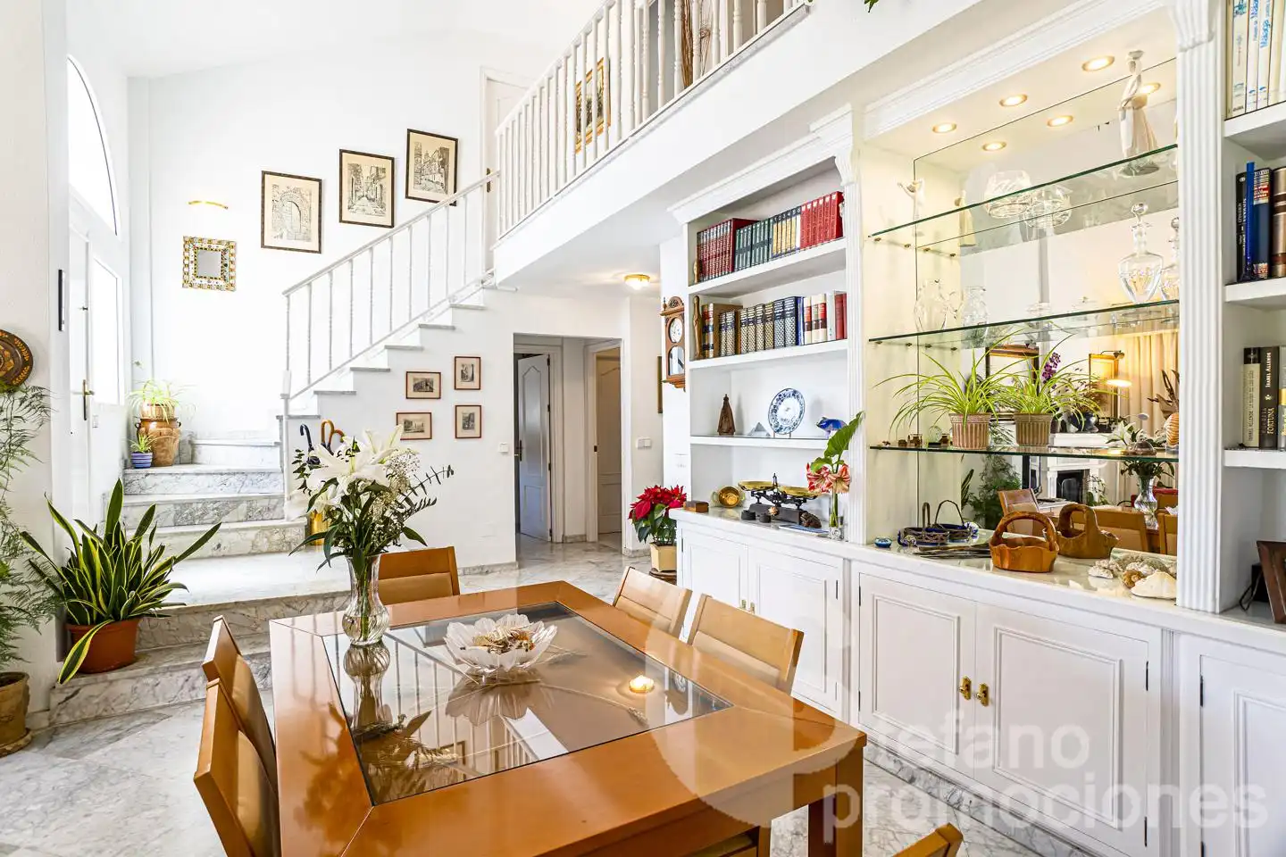 Dining room of Detached homes for sale in Málaga  with Air Conditioner, Private garden and Terrace