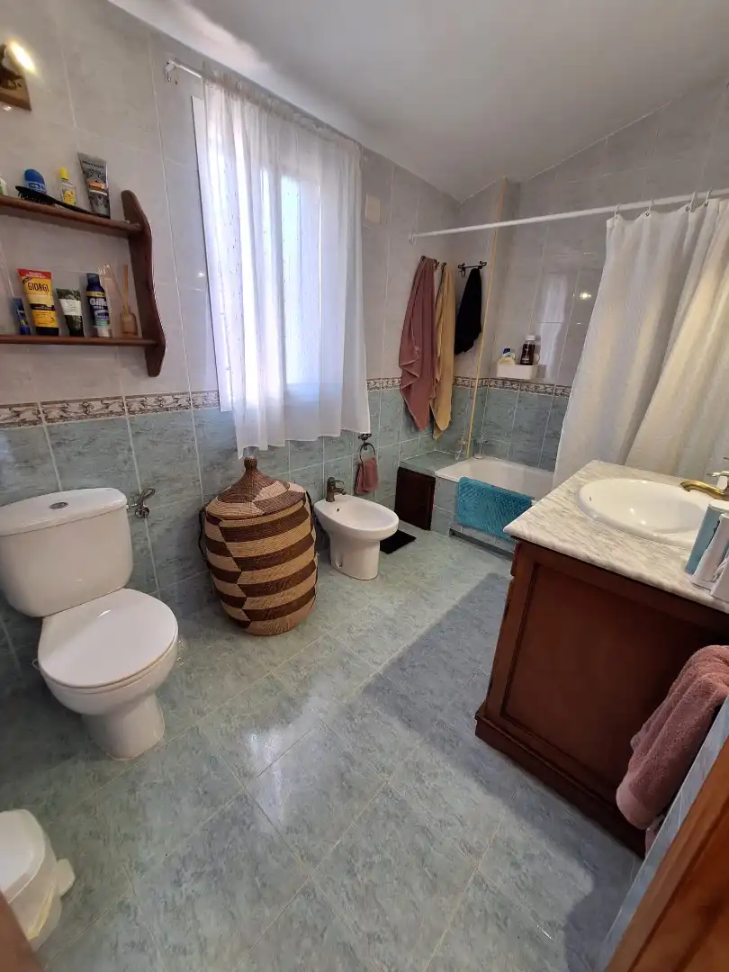 Bathroom of Houses for sale in La Línea de la Concepción  with Air Conditioner, Heating and Terrace