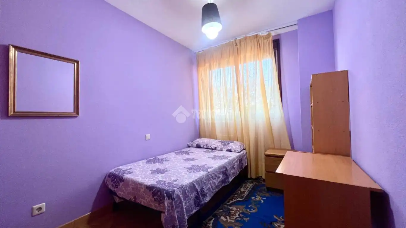 Bedroom of Flat for sale in Madrid  with Air Conditioner, Heating and Parquet flooring