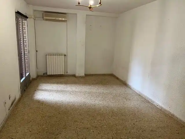 Flat for sale in Canal Imperial, San José Alto
