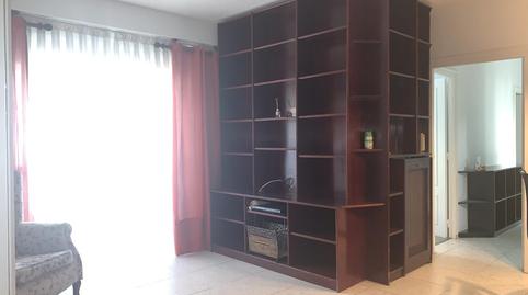 Foto 3 de Piso de alquiler en De Simón Hernández, Sur - PAU 4, Móstoles