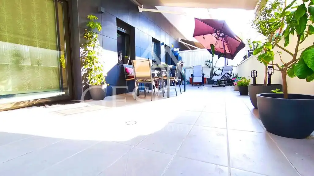 Erdgeschosswohnung mit Pool zum Verkauf in Pallejà, imagen 2