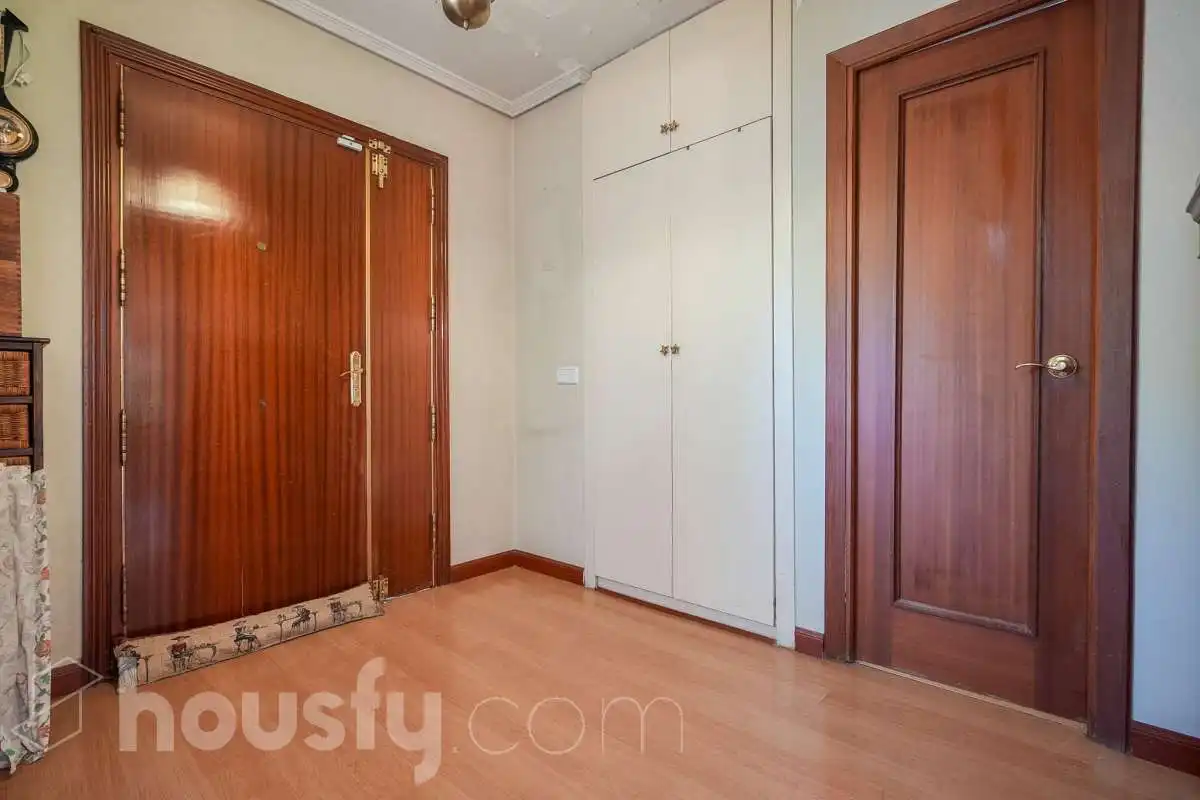 Houses for sale in Madrid  with Air Conditioner, Heating and Private garden