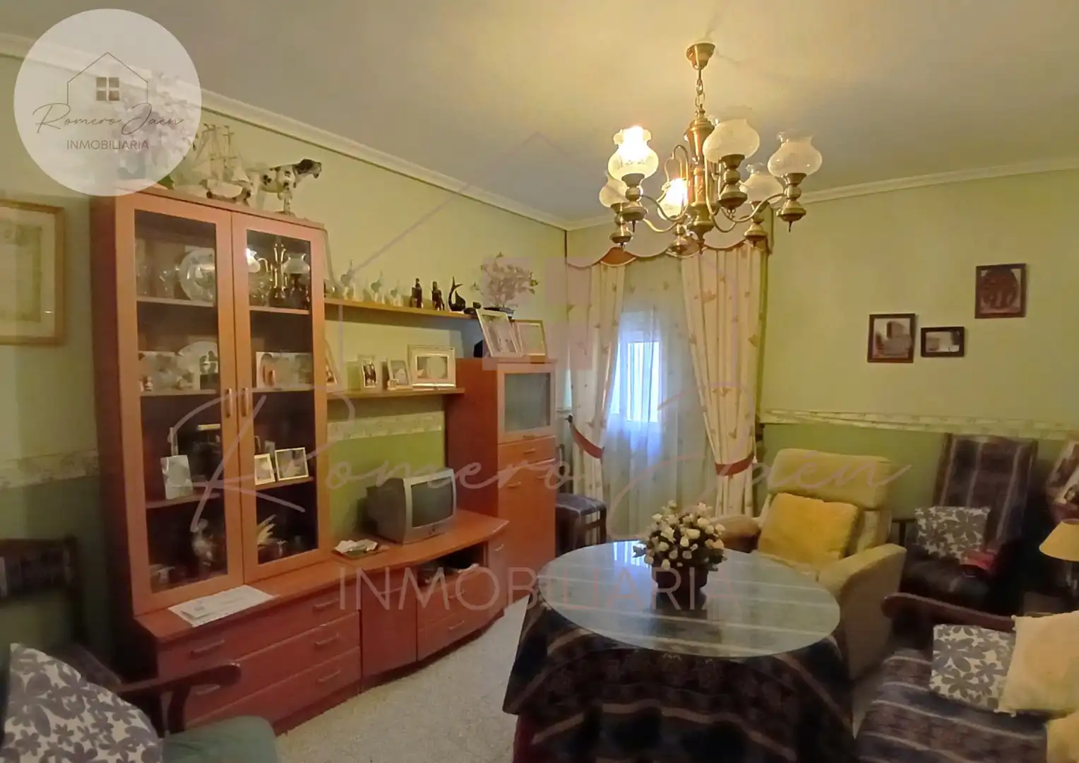 Living room of Flat for sale in Jaén  with Air Conditioner and Furnished