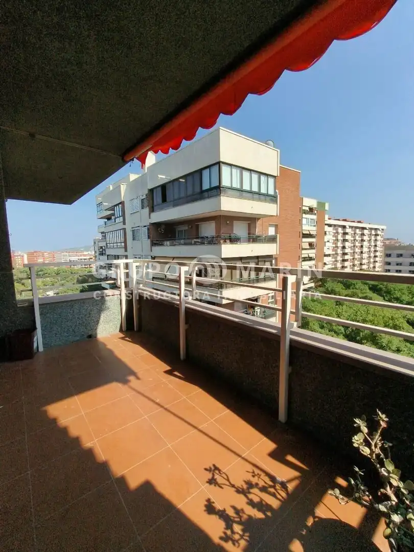Terrassa de Pis en venda en Barcelona amb Calefacció i Balcó