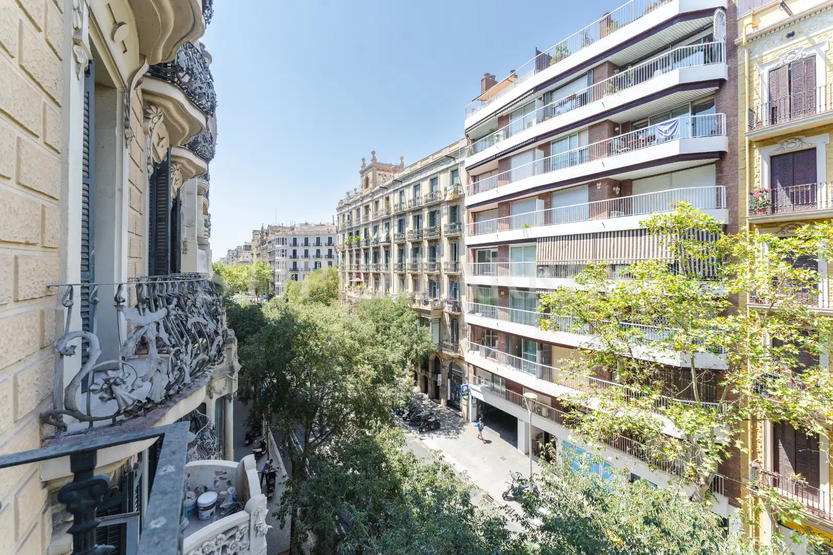 Vista exterior de Piso de alquiler en Barcelona con Aire acondicionado, Calefacción y Amueblado