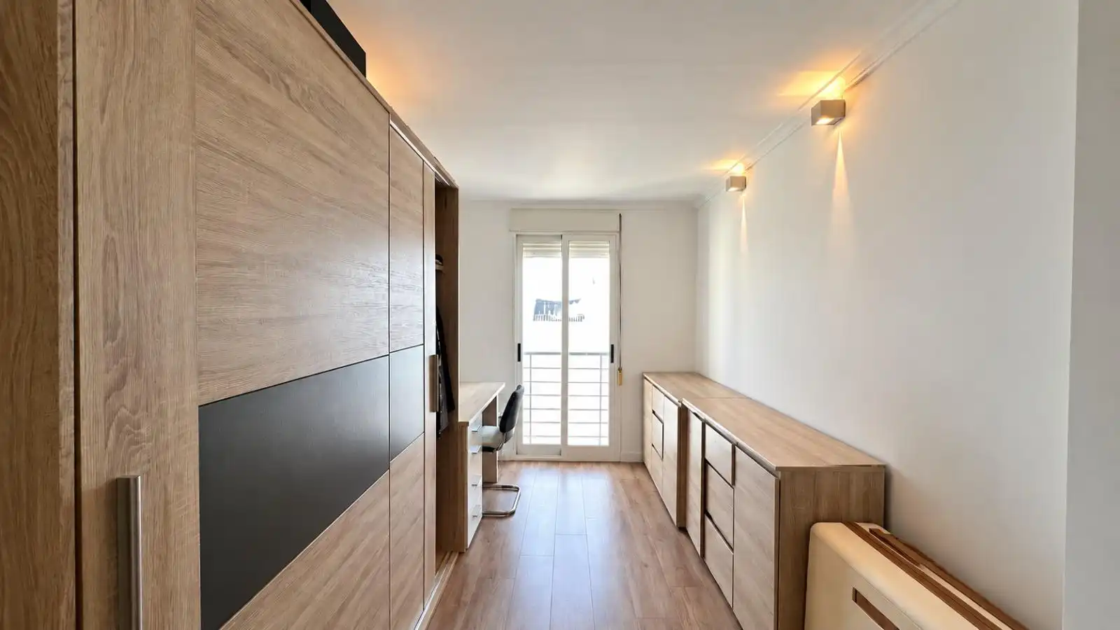 Dormitori de Casa o xalet en venda en L'Alcúdia, Valencia