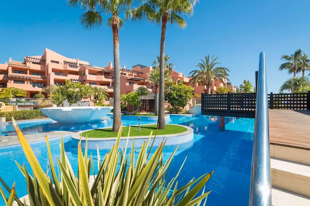 Appartement compact avec piscine à louer à N-340 40, imagen 12