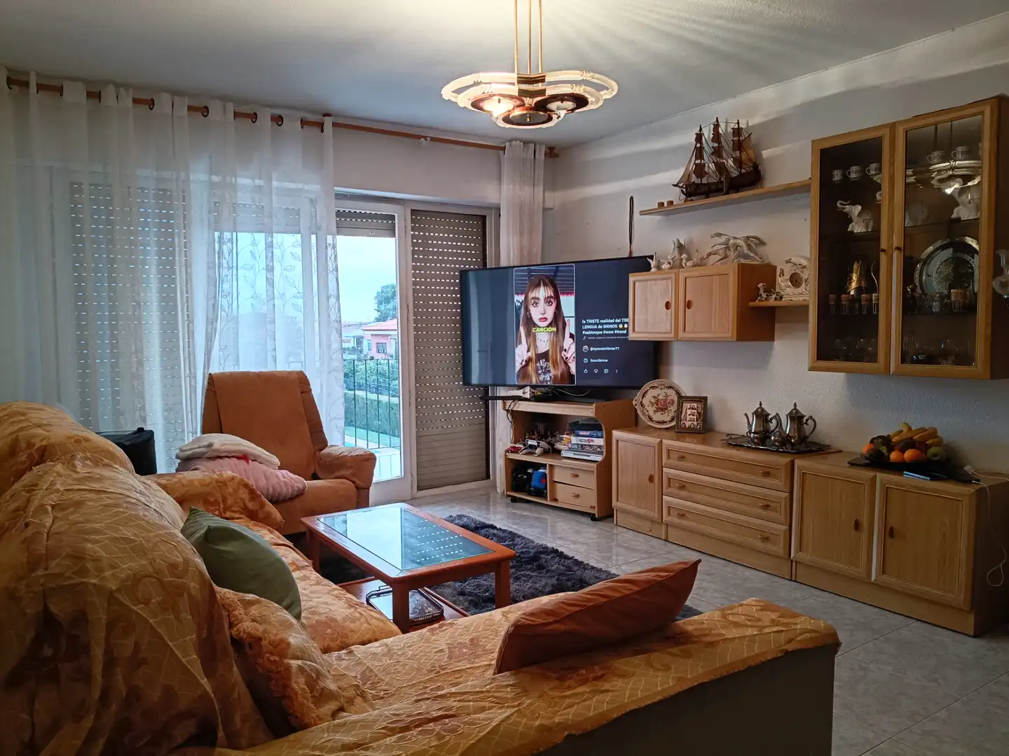 Sala d'estar de Pis en venda en Benicasim / Benicàssim amb Terrassa, Traster i Moblat