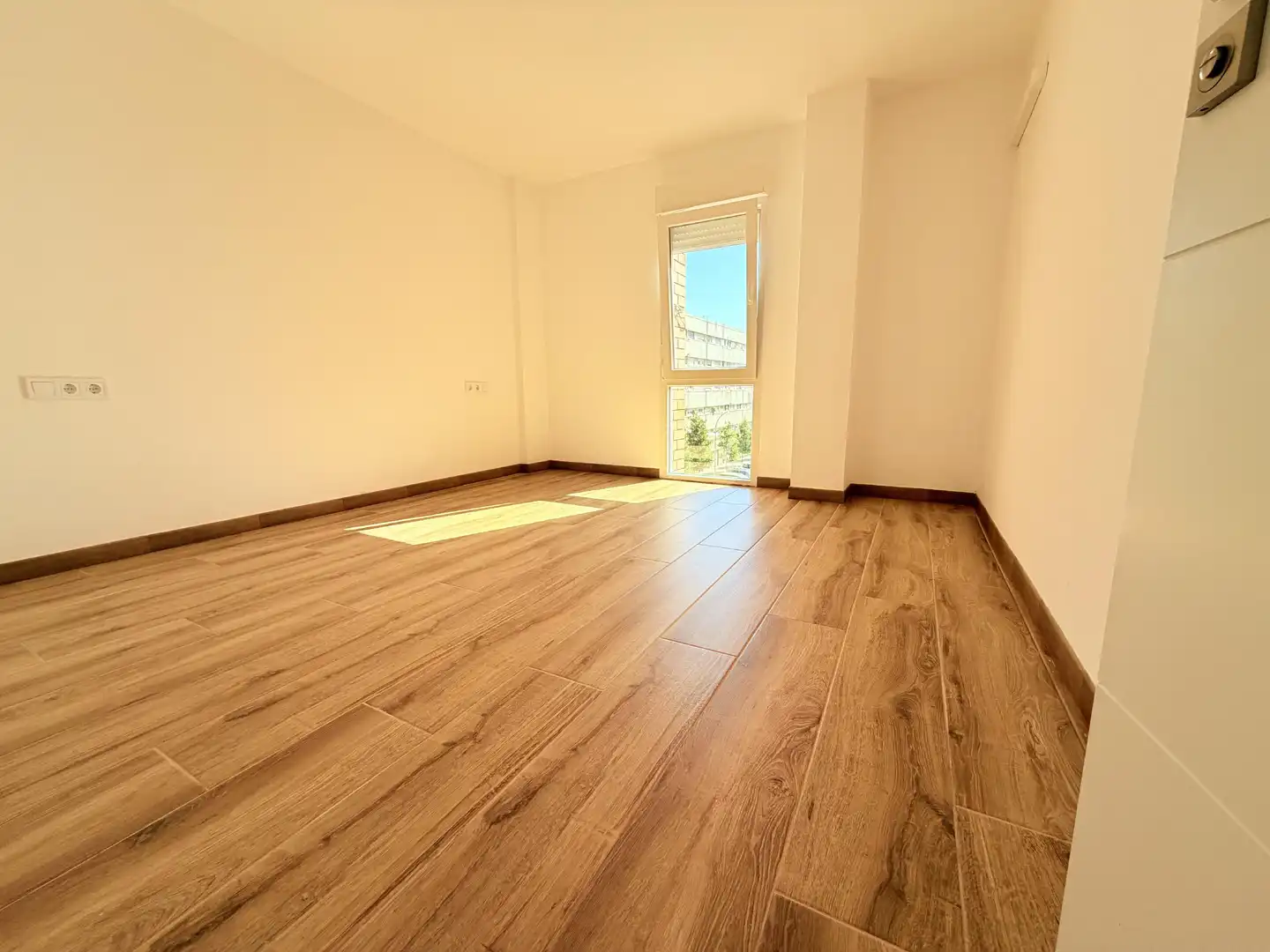 Bedroom of Apartments for rent in Sant Adrià de Besòs  with Air Conditioner and Balcony