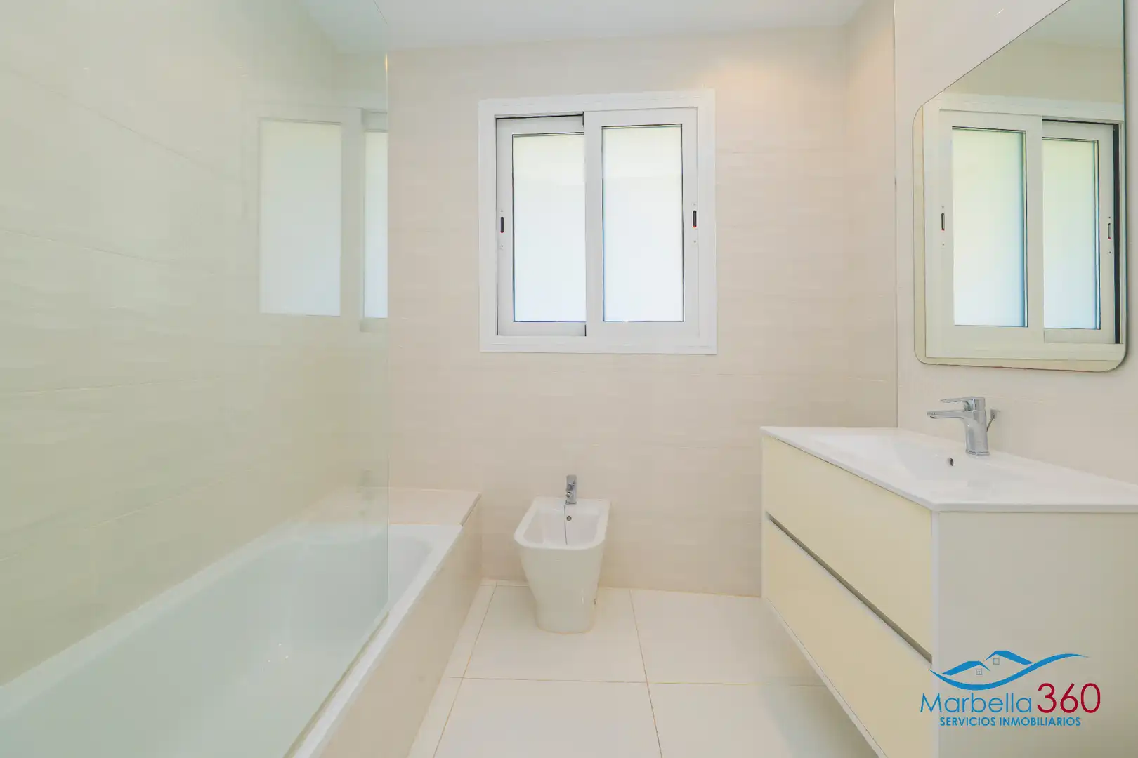 Wohnung zum Verkauf in Calle Nuestra Señora de Gracia, 14, Playa Bajadilla - Puertos