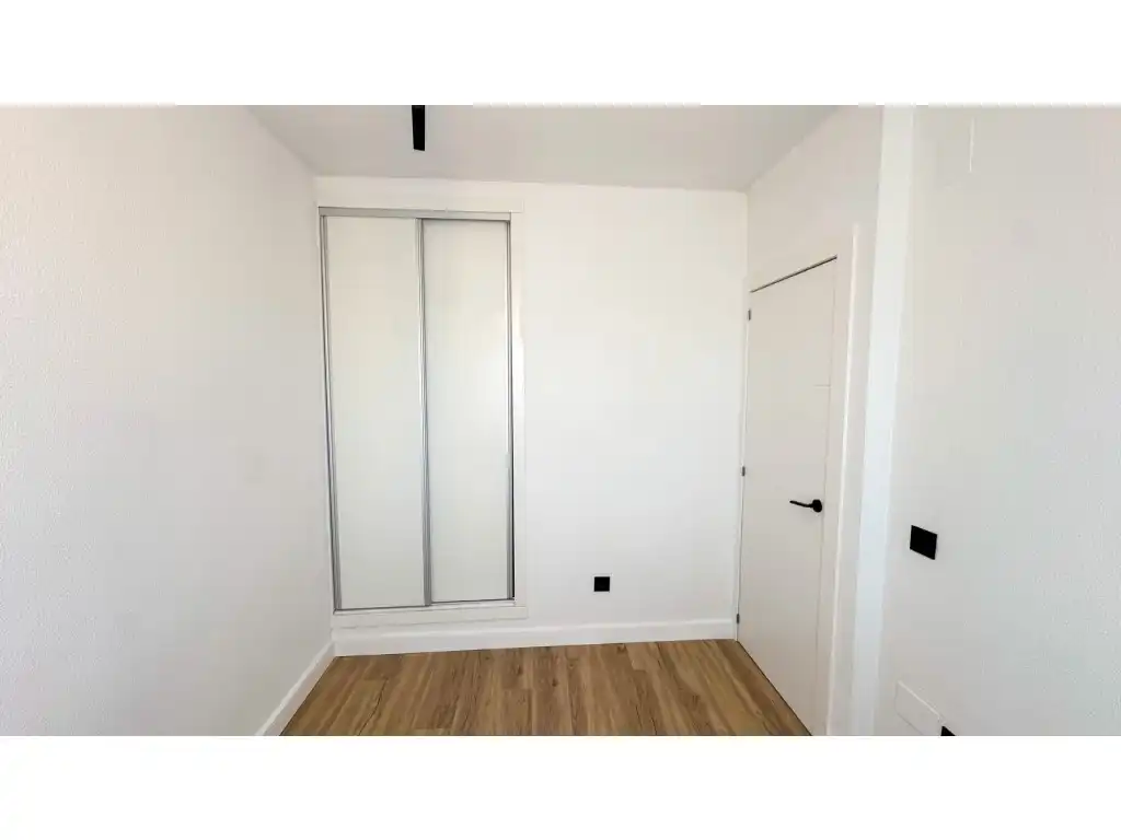 Dormitori de Casa o xalet en venda en Orihuela amb Aire condicionat, Jardí privat i Terrassa