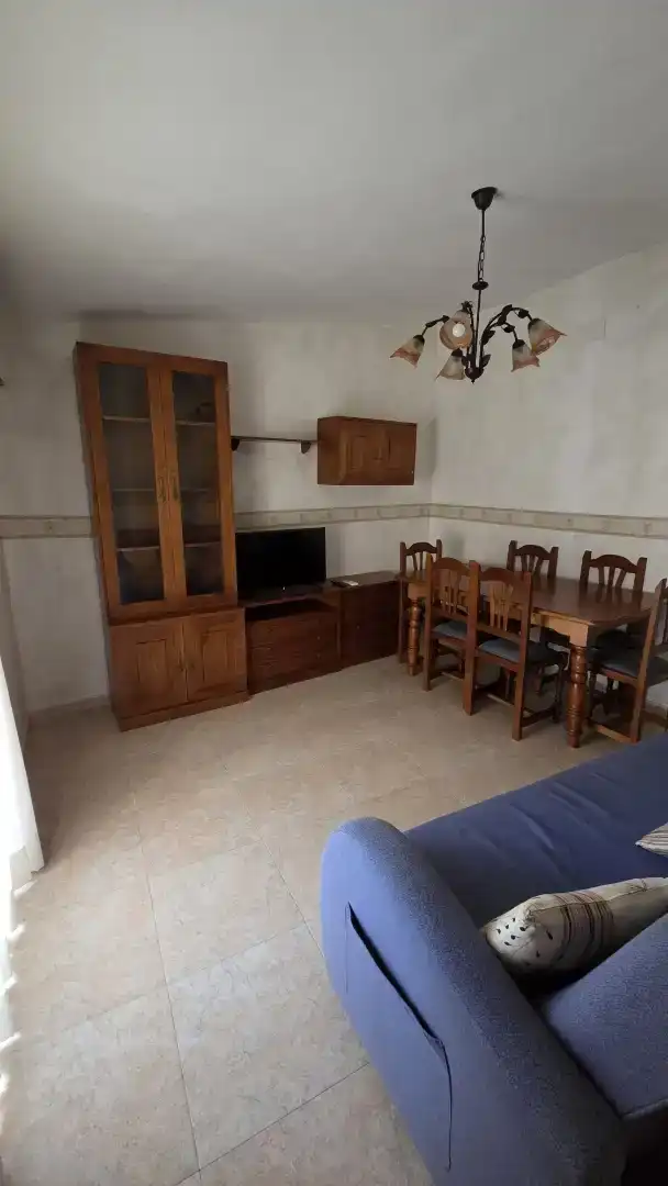 Sala d'estar de Casa adosada en venda en Brozas amb Aire condicionat i Balcó