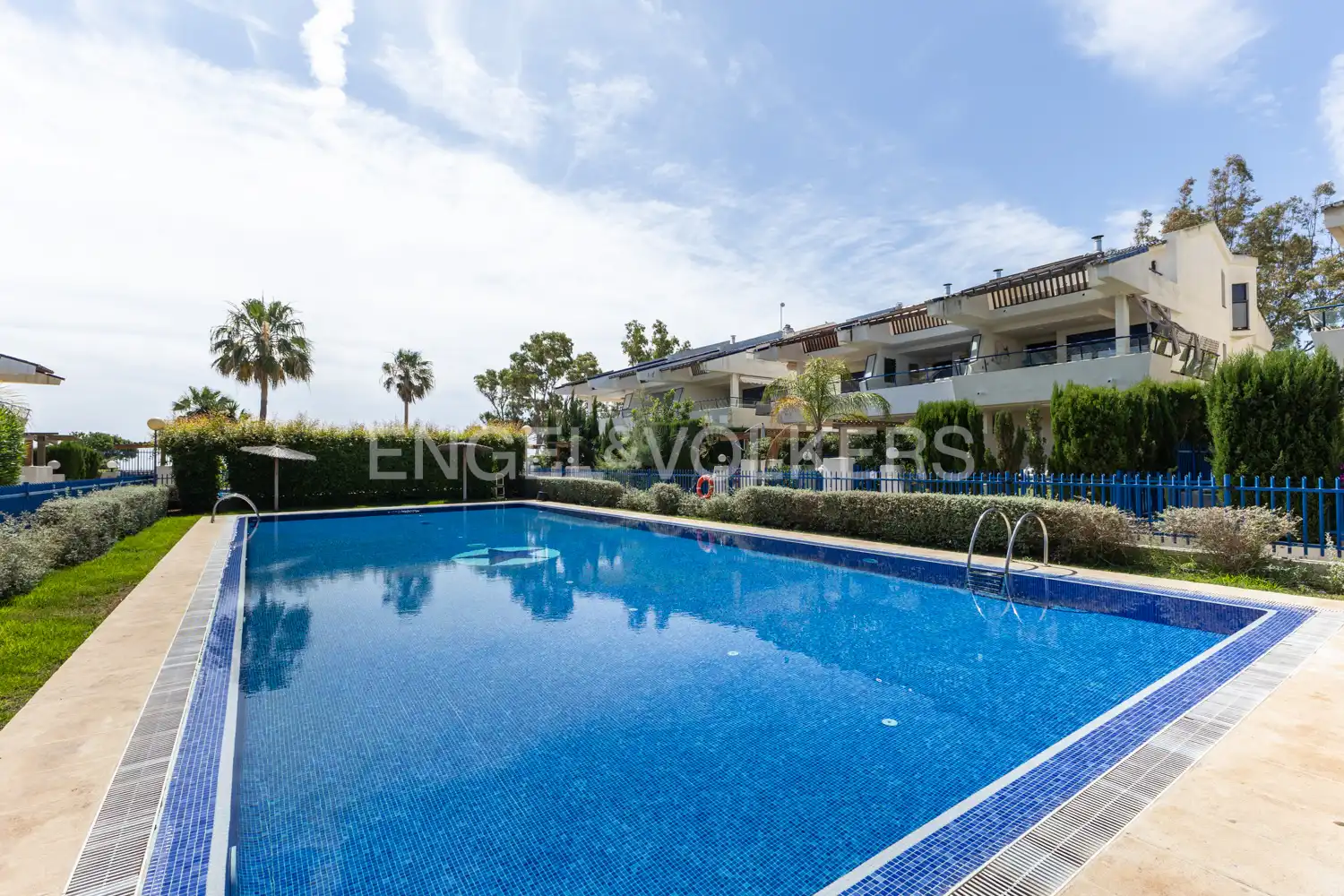 Swimming pool of Houses for rent in Sagunto / Sagunt  with Air Conditioner, Heating and Private garden