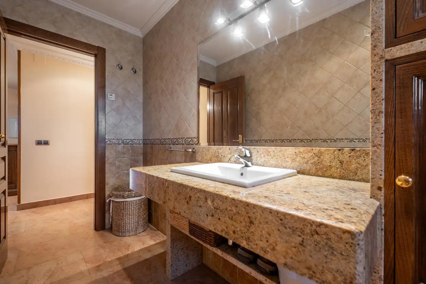 Baño de Casa o chalet en venta en Cardeñosa con Calefacción, Jardín privado y Terraza