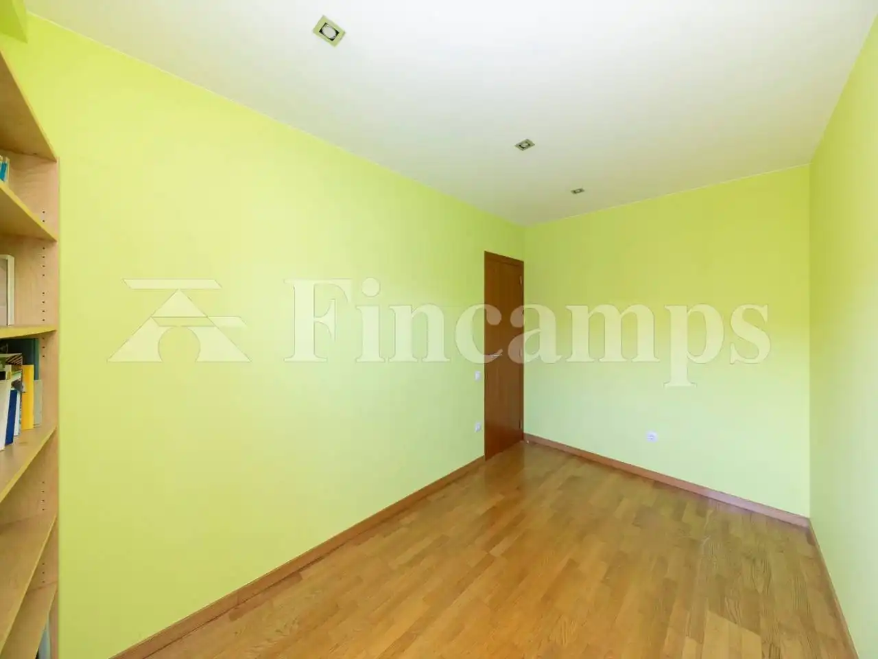 Schlafzimmer von Dachboden zum Verkauf in Terrassa mit Klimaanlage, Heizung und Parkett