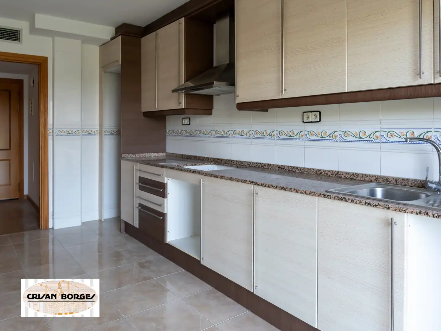 Kitchen of Flat for sale in Reus  with Air Conditioner, Private garden and Parquet flooring
