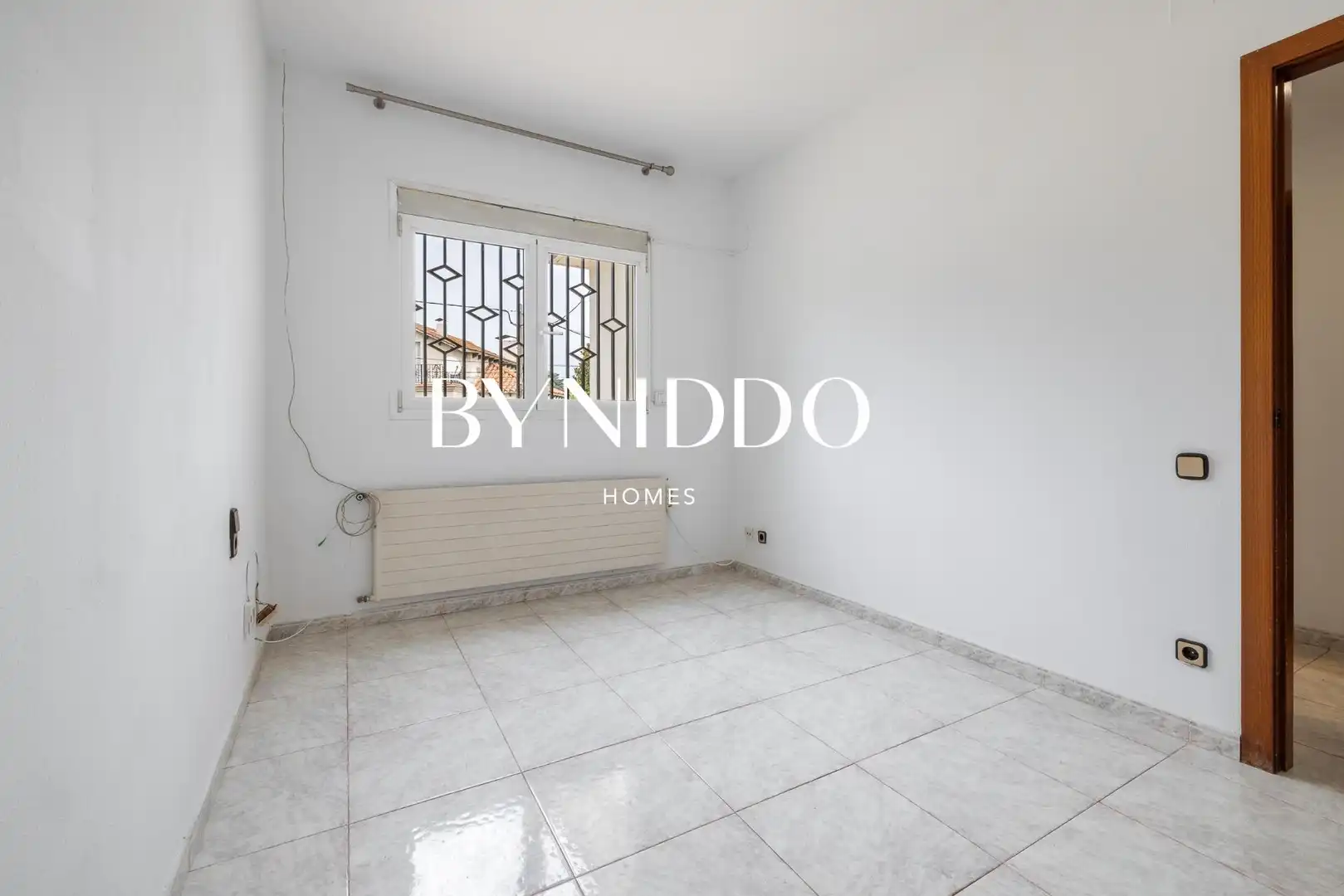 Dormitori de Casa o xalet en venda en Sant Cugat del Vallès amb Jardí privat, Terrassa i Traster