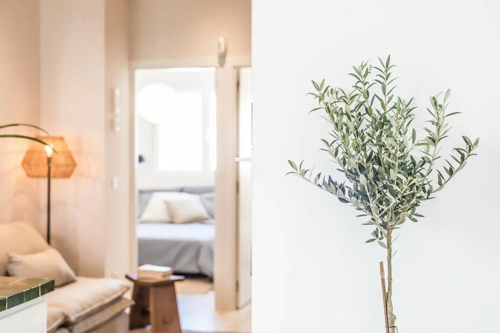 Schlafzimmer von Wohnung zur Miete in Madrid mit Klimaanlage, Heizung und Möbliert
