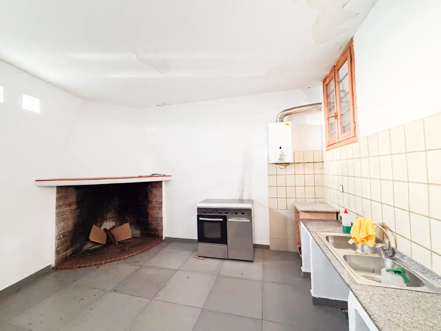 Cocina de Casa adosada en venta en Zújar con Calefacción, Terraza y Amueblado
