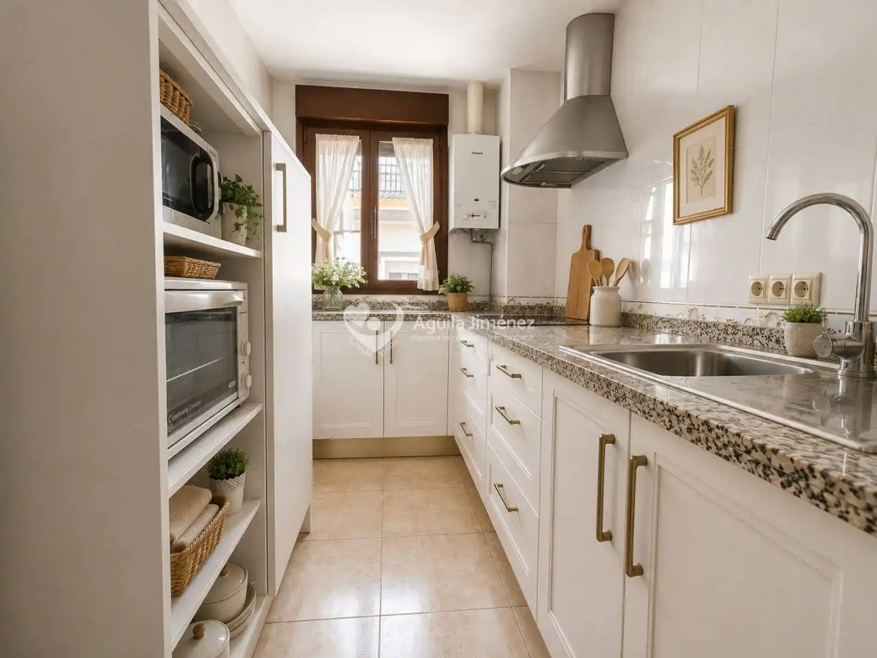 Kitchen of Flat for sale in Alcalá de Guadaira  with Air Conditioner, Heating and Storage room