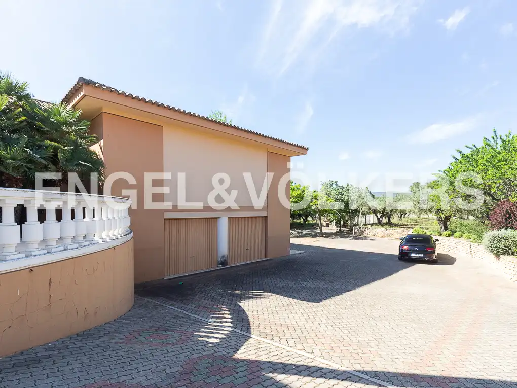 Exterior view of Houses for sale in Ontinyent  with Air Conditioner, Heating and Private garden
