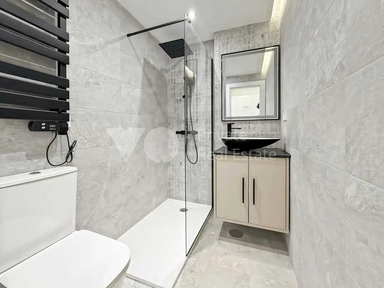 Bathroom of Flat for sale in Alcobendas  with Air Conditioner, Heating and Terrace
