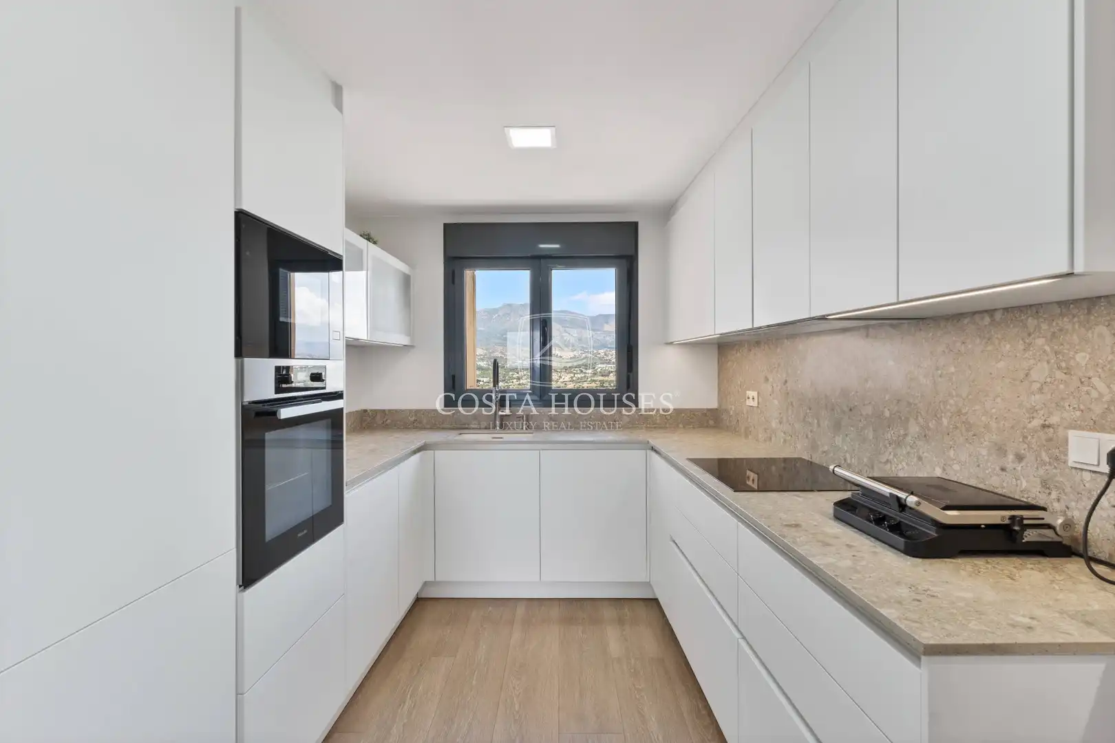 Kitchen of Attic for sale in Benidorm  with Air Conditioner, Private garden and Terrace