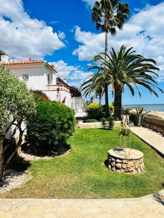 Houses for sale in Platja de Mont-roig