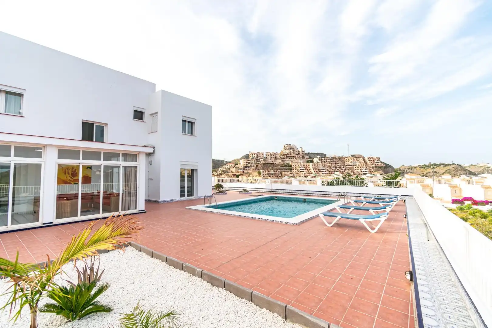 Piscina de Casa o xalet en venda en Águilas amb Aire condicionat, Jardí privat i Terrassa